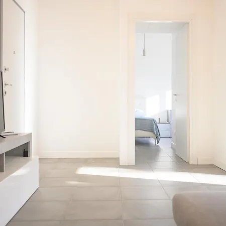 Laura Sweet Con Piscina Apartment *
