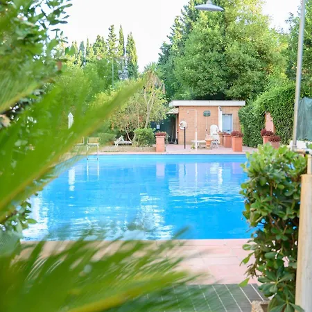 Arma Dore Luxury - Free Pool & Parking *
