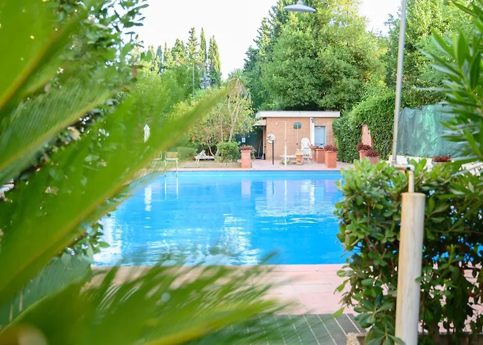 Laura Sweet Con Piscina *