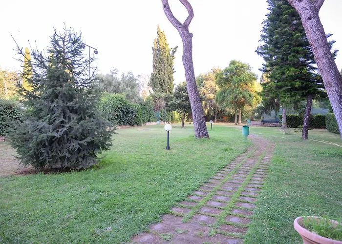 Laura Sweet Con Piscina ローマ