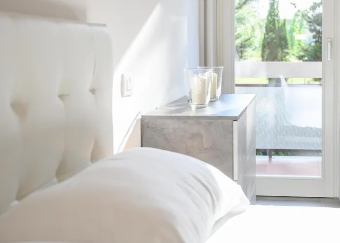 Laura Sweet Con Piscina アパート